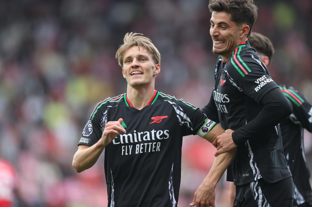 德国晋级美加墨世界杯，萨内晒照：团队表现太出色了