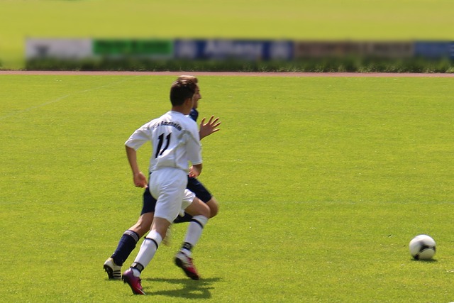 在采访中提 在采访中提